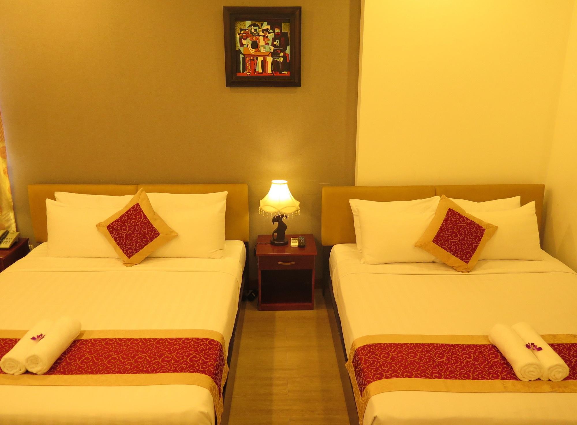 Sunflowers Hotel Airport Хошимин Экстерьер фото