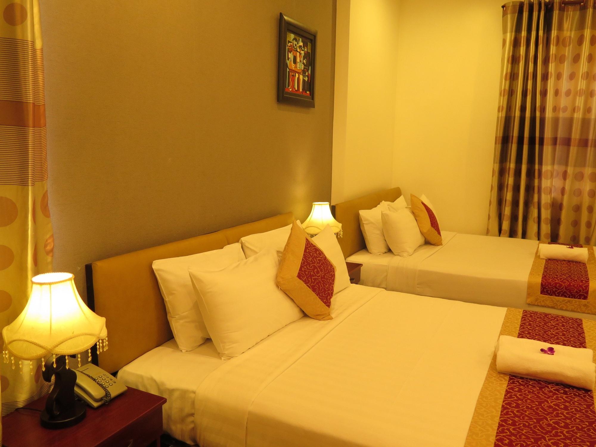 Sunflowers Hotel Airport Хошимин Экстерьер фото