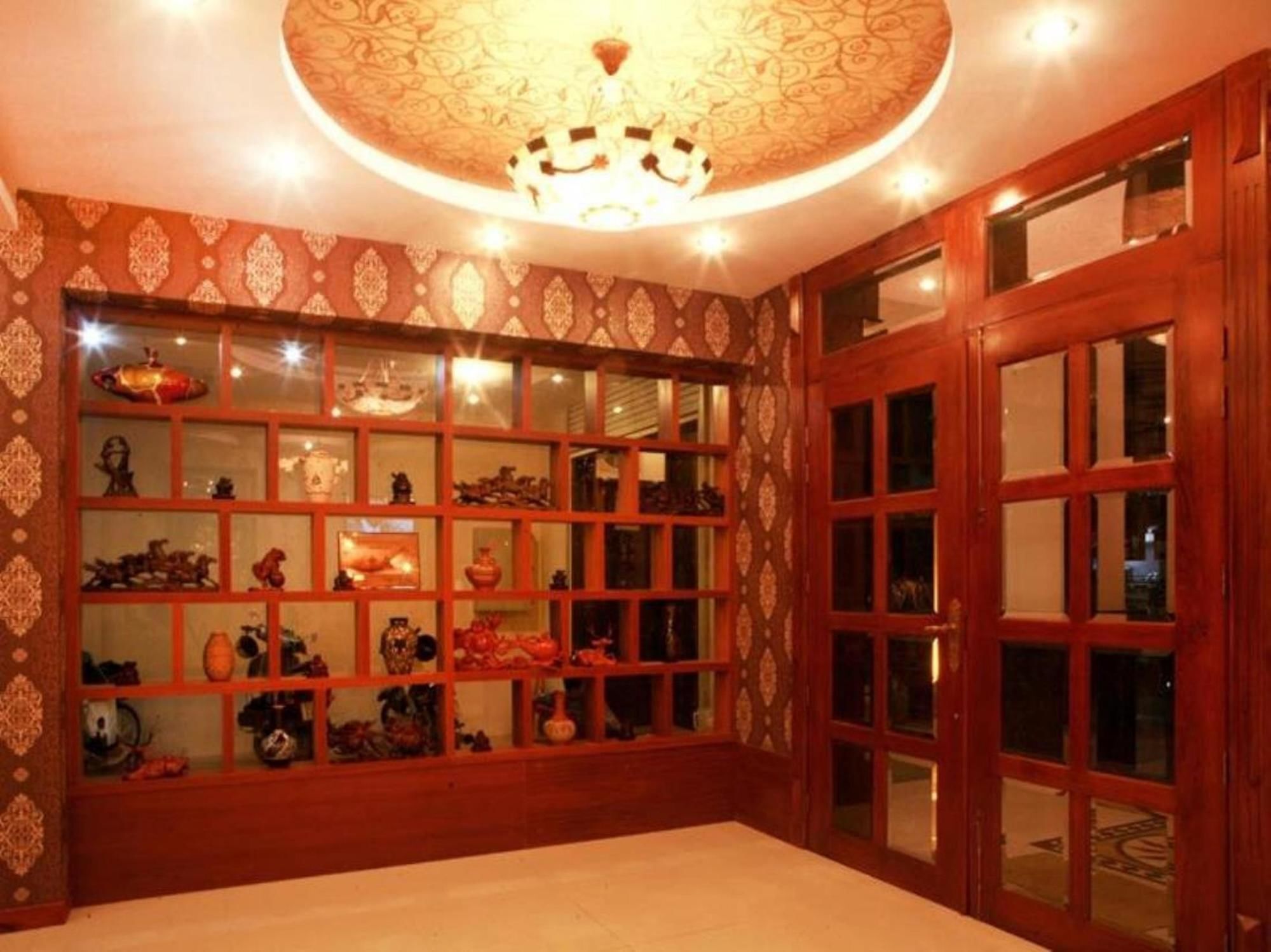 Sunflowers Hotel Airport Хошимин Экстерьер фото